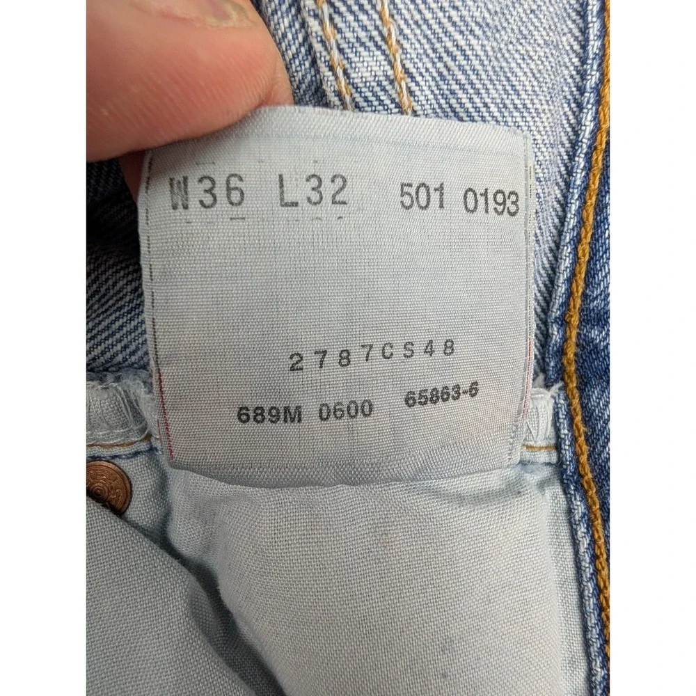 VTG Levi's 501 Jeans Men's 36x32(34x31) Blue Light Wash Button-Fly Denim Y2K